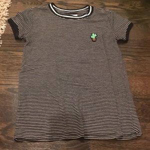 Black and white striped junior girl t-shirt